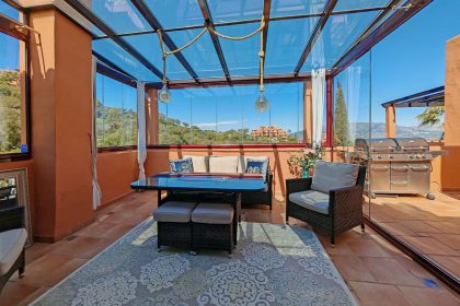 4b0ee9107a1b9c4d2c920aea57369169 - 3