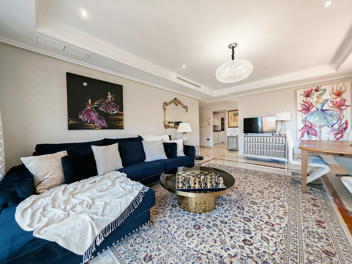 4b0ee9107a1b9c4d2c920aea57369169 - 8