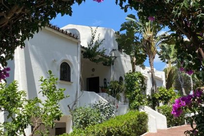 4d191fd2f6427f40965379875576ec85 - 24