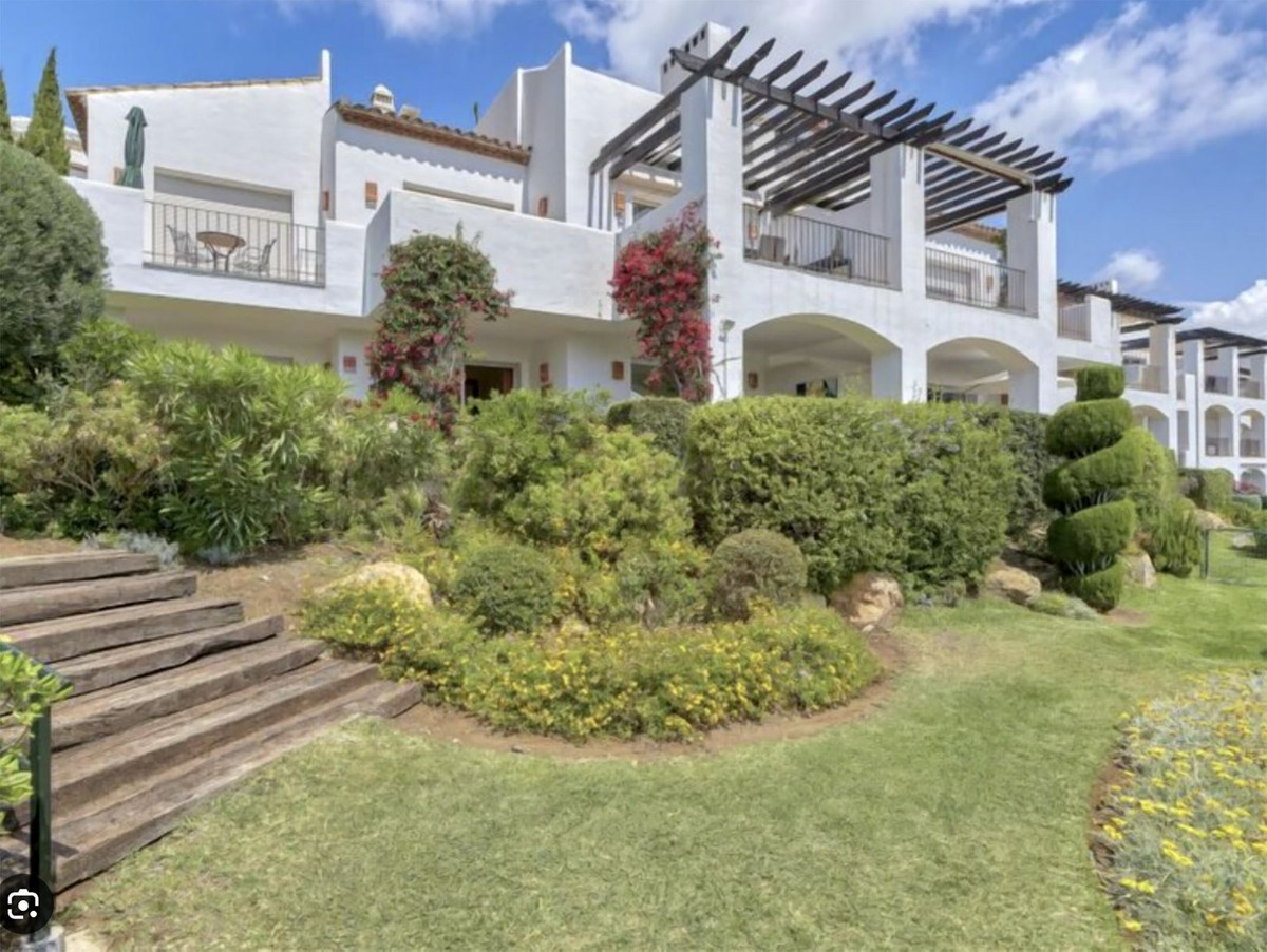 4d25a4f5eb75c6d090dec0a22b22141a - 17