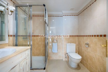 4de3887d7cc9b8e72ab418dbf297265e - 15