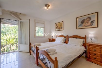 4de3887d7cc9b8e72ab418dbf297265e - 16