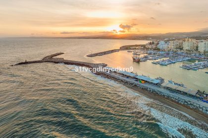 4de3887d7cc9b8e72ab418dbf297265e - 3