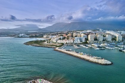 4de3887d7cc9b8e72ab418dbf297265e - 32