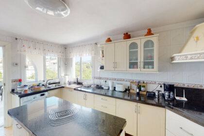 4e7ecfa528c0e6c072399b488f2f9113 - 23