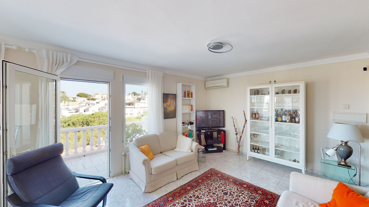 4e7ecfa528c0e6c072399b488f2f9113 - 34