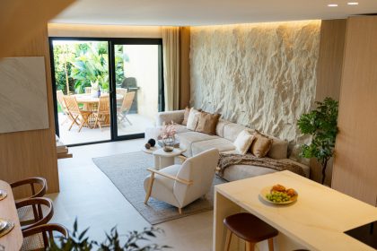 4eb12bdd7104e791f316c14ab9926406 - 13