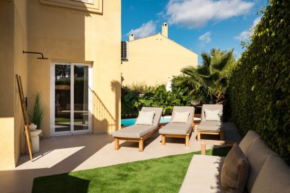 4eb12bdd7104e791f316c14ab9926406 - 18