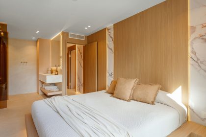 4eb12bdd7104e791f316c14ab9926406 - 23