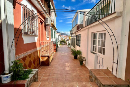 4ecc9b6bd0f1b27795207e464f79edc3 - 1