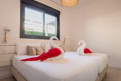 4efbab3963751b5964b8c6d909ed364f - 1