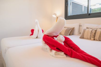 4efbab3963751b5964b8c6d909ed364f - 10