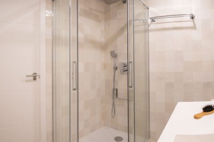 4efbab3963751b5964b8c6d909ed364f - 4