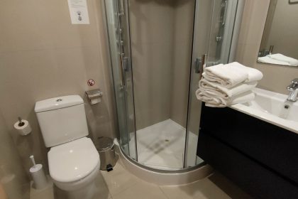 4f1ca9a5a95f4948231356eb162f1163 - 16