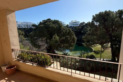 4fc64a66fc58de4baa7e9682f6460e8c - 1