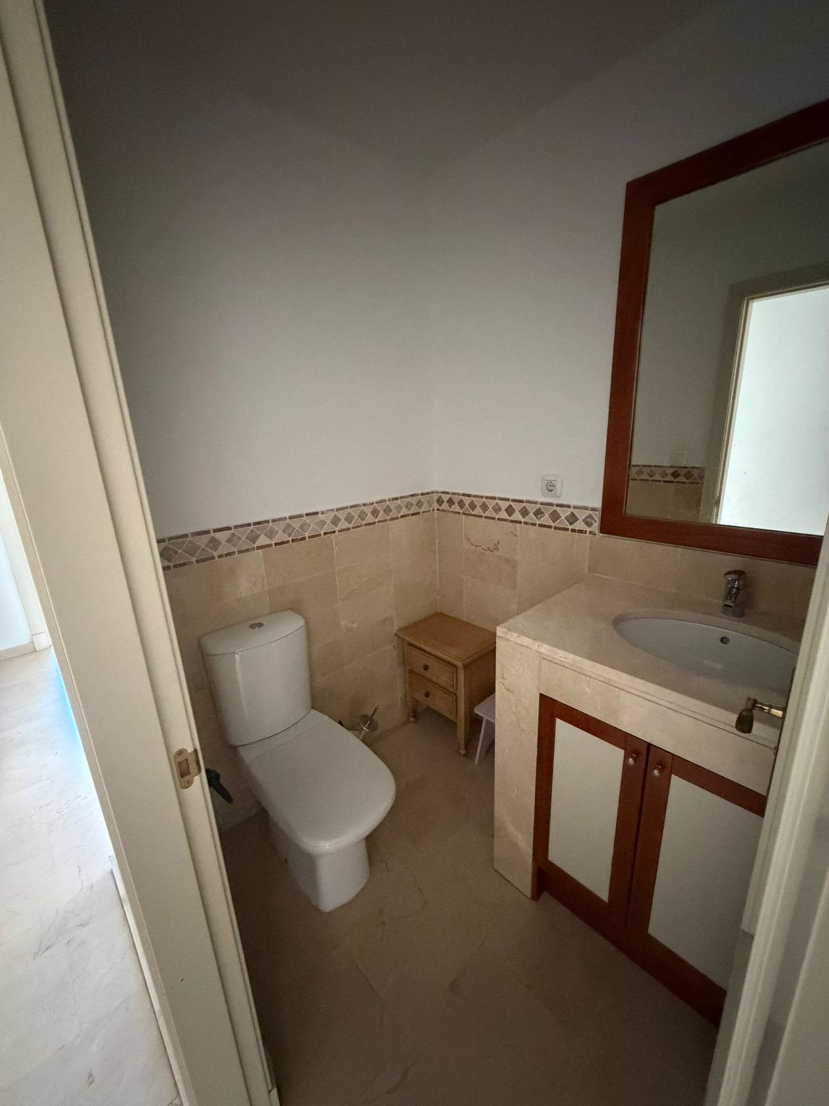 4fc64a66fc58de4baa7e9682f6460e8c - 14