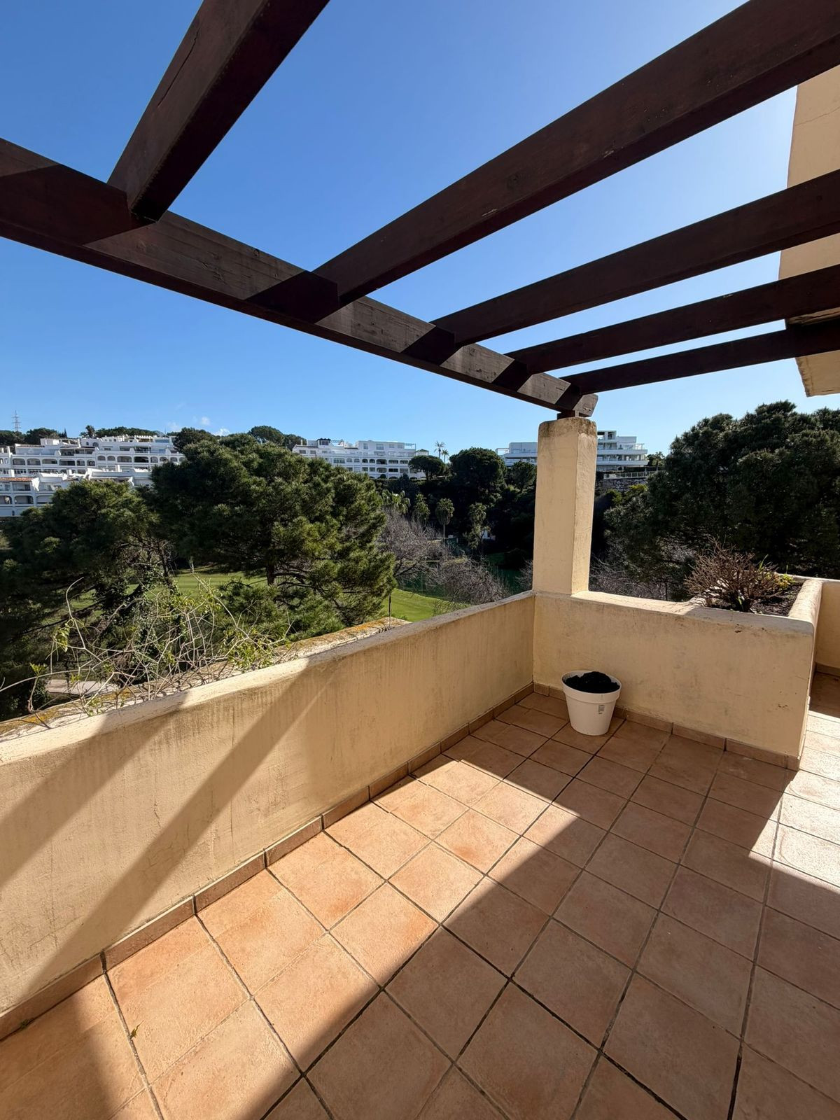 4fc64a66fc58de4baa7e9682f6460e8c - 2