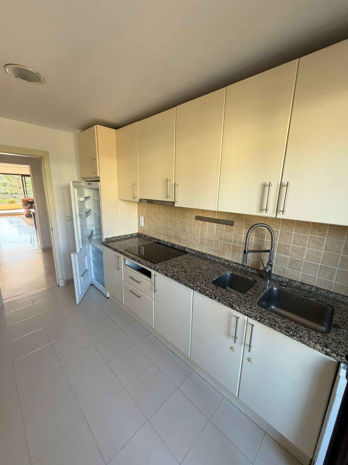 4fc64a66fc58de4baa7e9682f6460e8c - 5