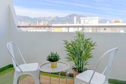 50203f4ac532264525219151dadbaf9c - 12