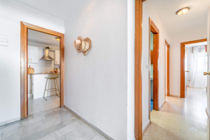 50203f4ac532264525219151dadbaf9c - 18