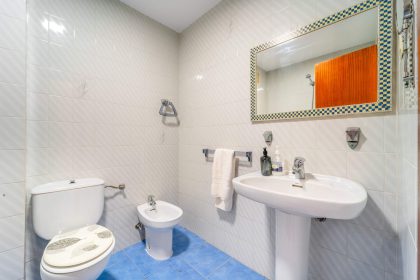 50203f4ac532264525219151dadbaf9c - 19