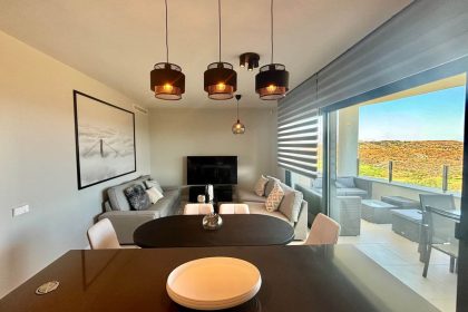 50d8b0bf2f9f9d3e62e61a86120d5562 - 11