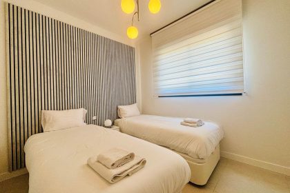 50d8b0bf2f9f9d3e62e61a86120d5562 - 18