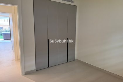 51615c1e69a3224a798934b31f052902 - 18