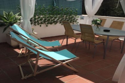 51ab40b6b79f4bcbd14761ad1f94f284 - 10