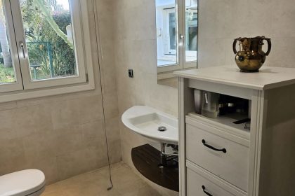 51b05194e73b394ee23503a526c2a1bd - 11