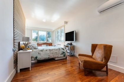 51b05194e73b394ee23503a526c2a1bd - 8