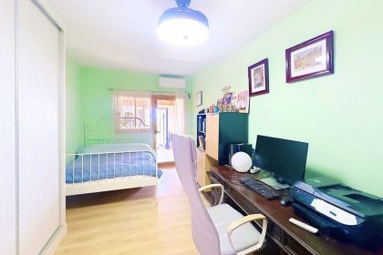 51c72898b720641bb000b6277dae36df - 17