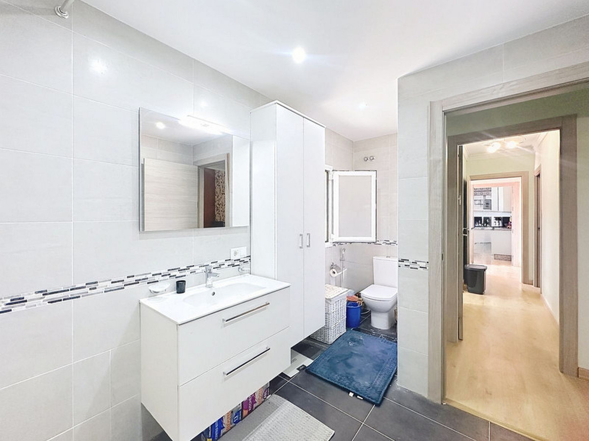 51c72898b720641bb000b6277dae36df - 21