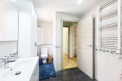 51c72898b720641bb000b6277dae36df - 22