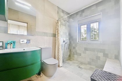 51c72898b720641bb000b6277dae36df - 26