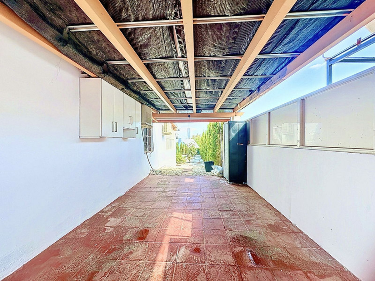 51c72898b720641bb000b6277dae36df - 30