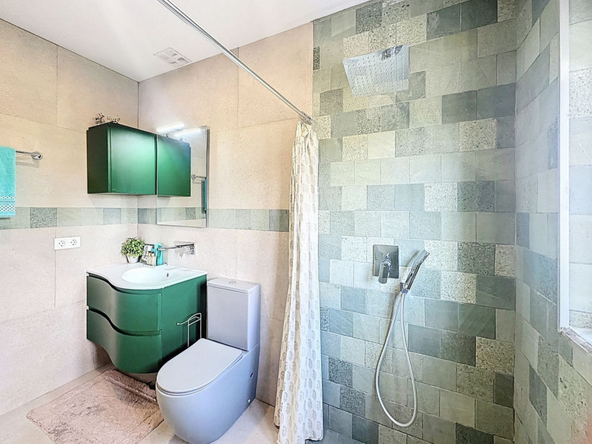 51c72898b720641bb000b6277dae36df - 48