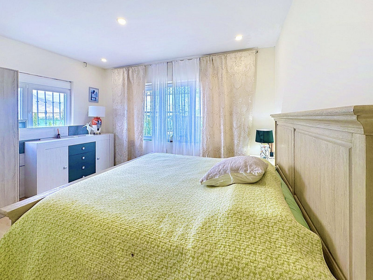 51c72898b720641bb000b6277dae36df - 49