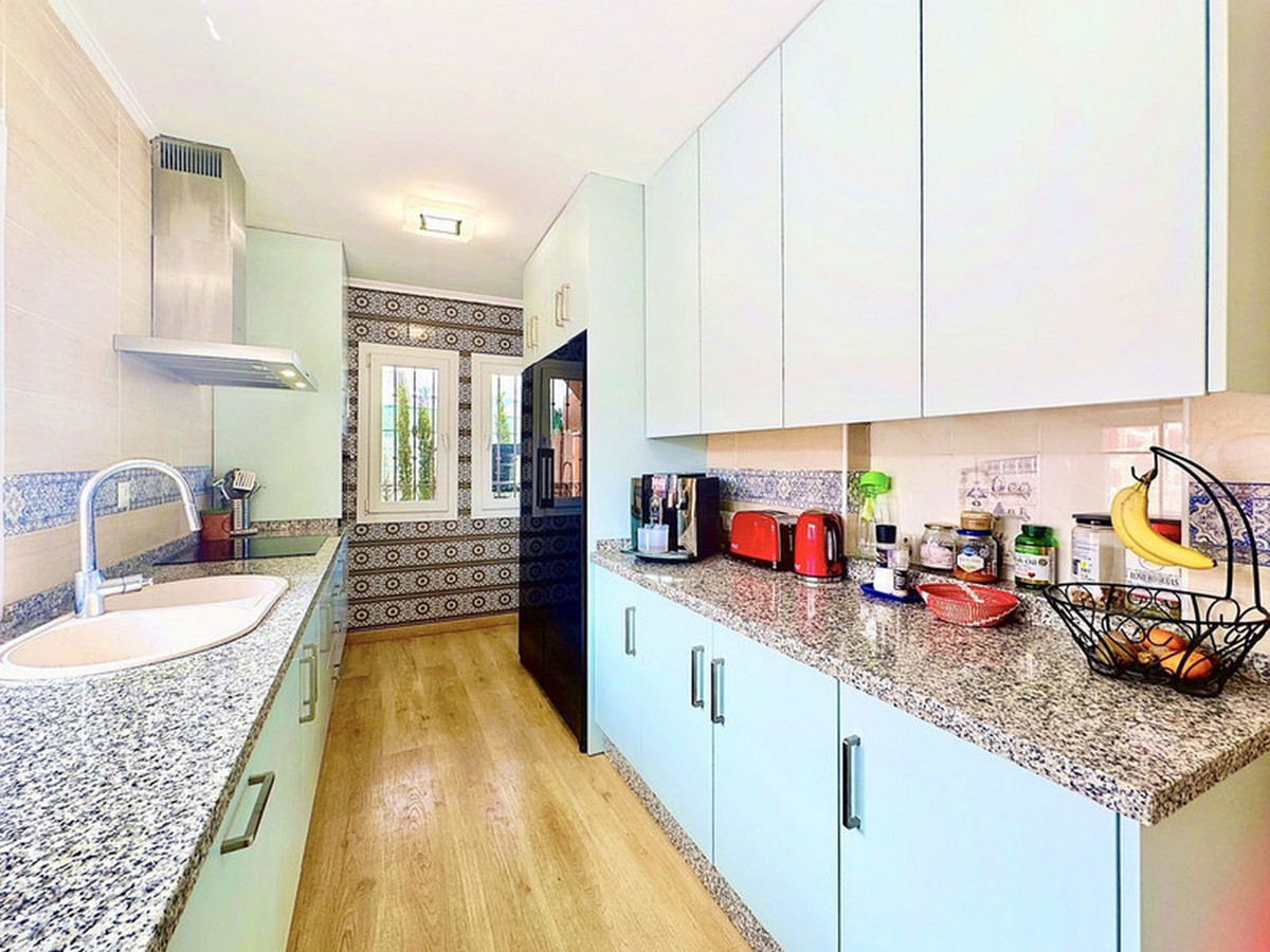 51c72898b720641bb000b6277dae36df - 7