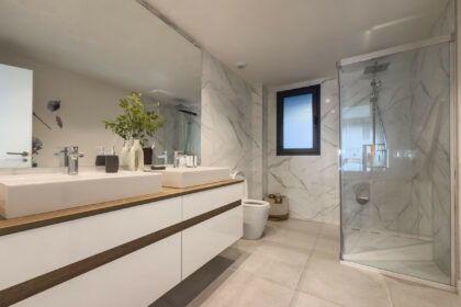 5245d70a9f2987bbfc31cdf26310083e - 13