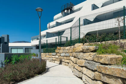 5245d70a9f2987bbfc31cdf26310083e - 17