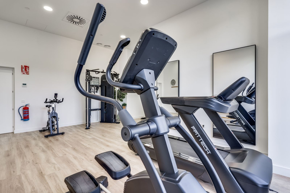 52a9592ba552658d2d33404f17561899 - 16