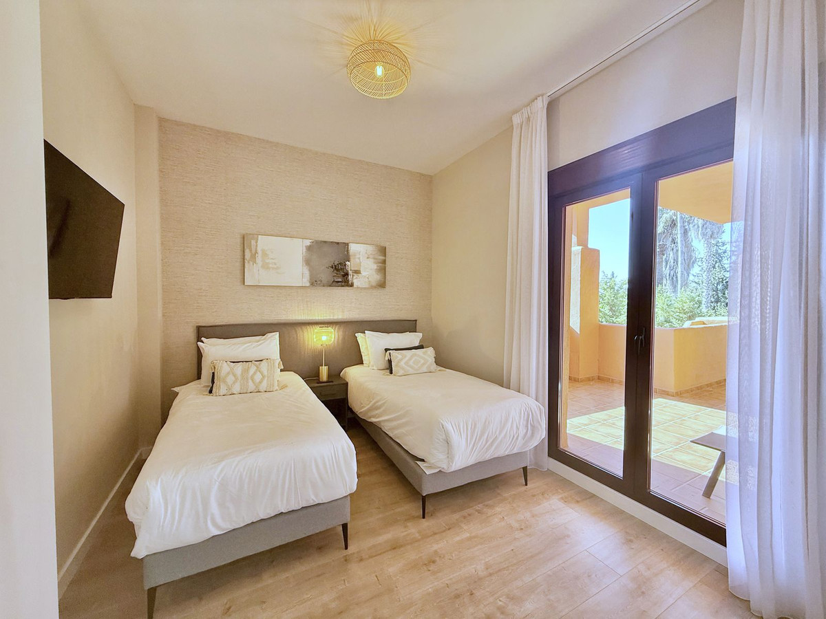 52ab8ecb5a34ba108bd7b264fa150681 - 10