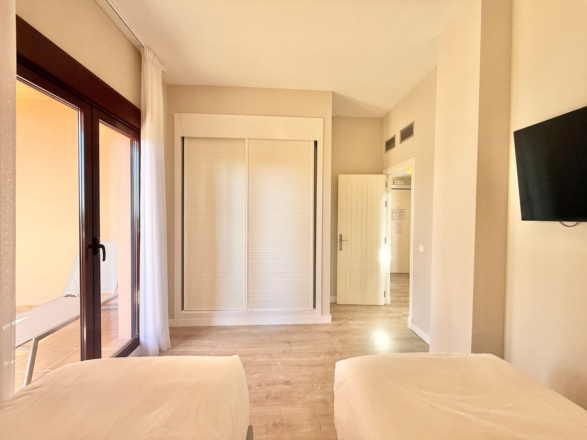 52ab8ecb5a34ba108bd7b264fa150681 - 11