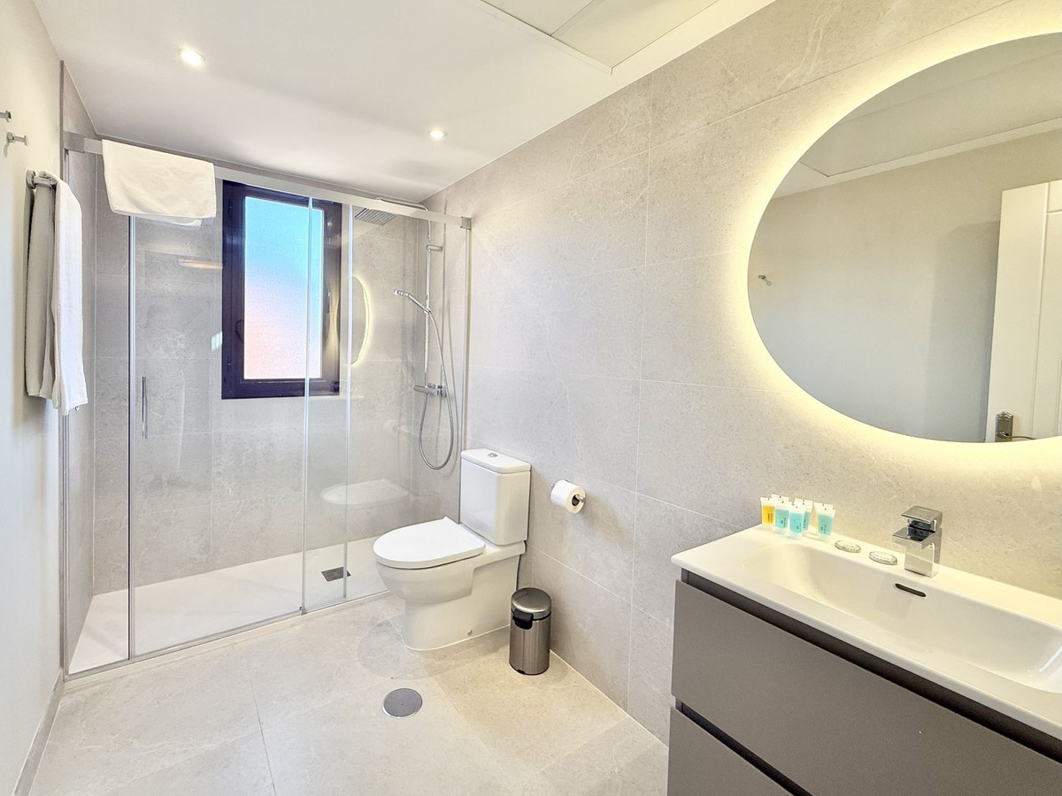 52ab8ecb5a34ba108bd7b264fa150681 - 13