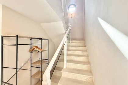 52ab8ecb5a34ba108bd7b264fa150681 - 16