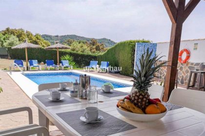 52bb71a33165b4c5cb4dd0d91e06a9d8 - 1