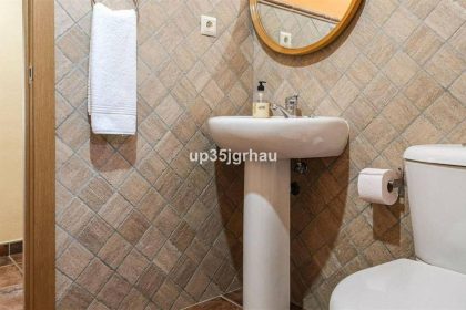 52bb71a33165b4c5cb4dd0d91e06a9d8 - 11