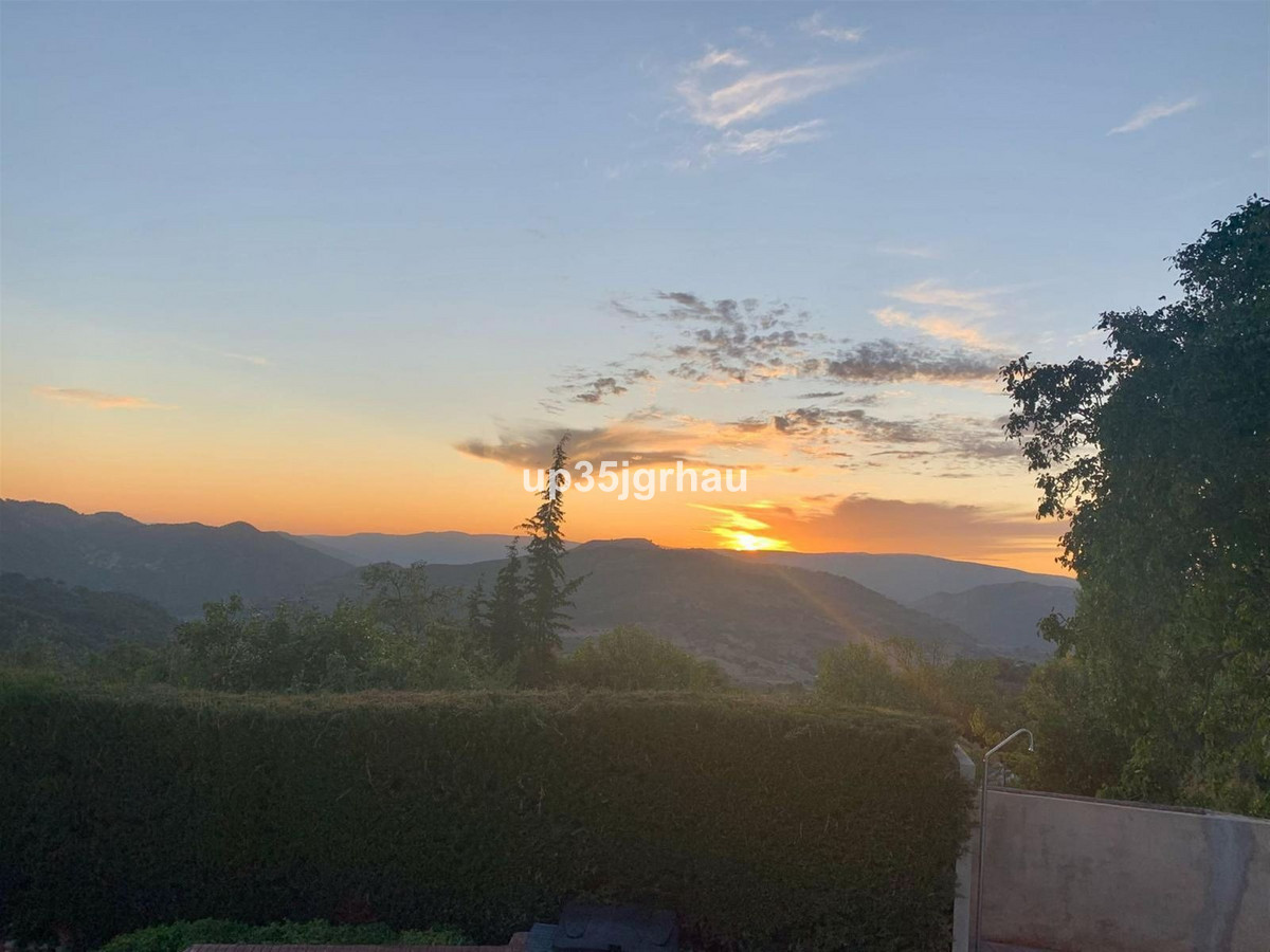 52bb71a33165b4c5cb4dd0d91e06a9d8 - 16