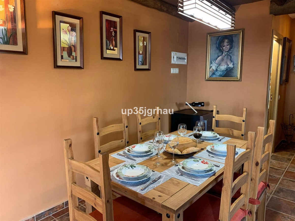 52bb71a33165b4c5cb4dd0d91e06a9d8 - 18